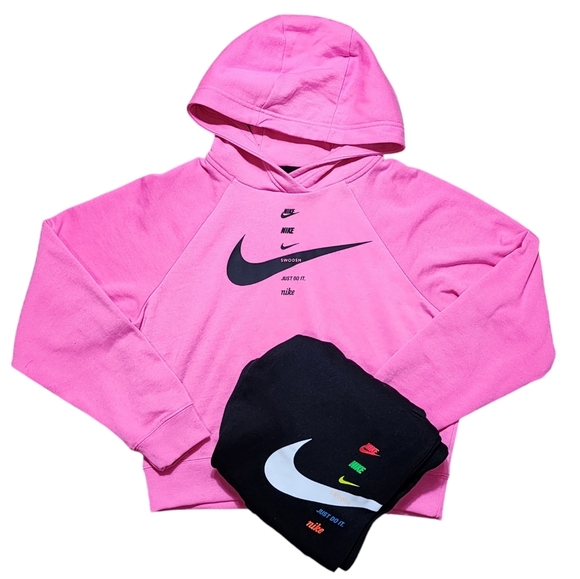 Nike Tops - NIKE Hoodie Sweatpants Bundle